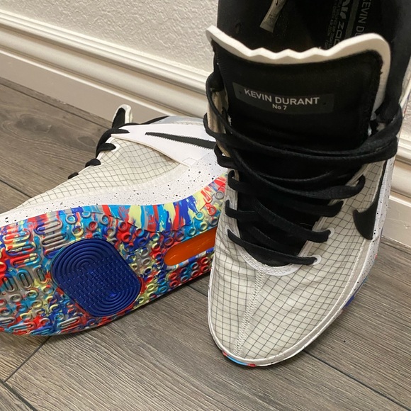 Nike Kevin Durant Number 7 Size 14 - Picture 5 of 11